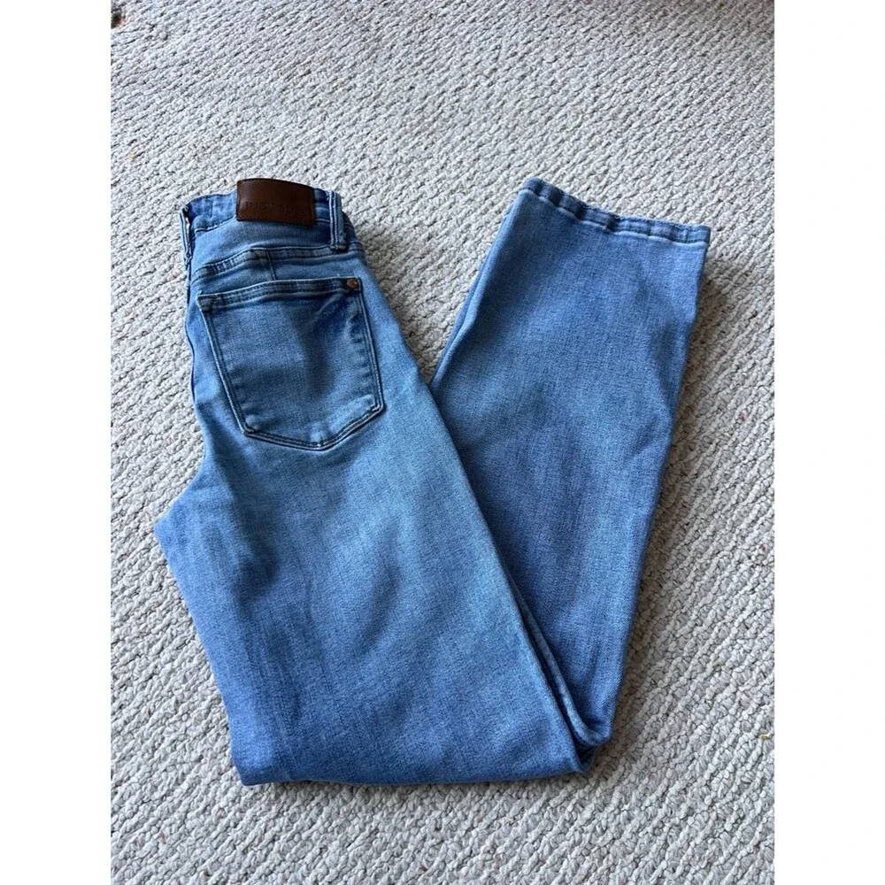 Judy Blue Straight Fit Jeans